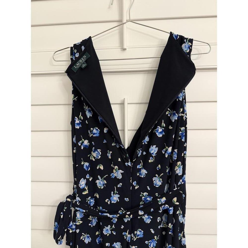 Lauren Ralph Lauren floral jersey wrap-style dress in navy blue - Picture 8 of 8